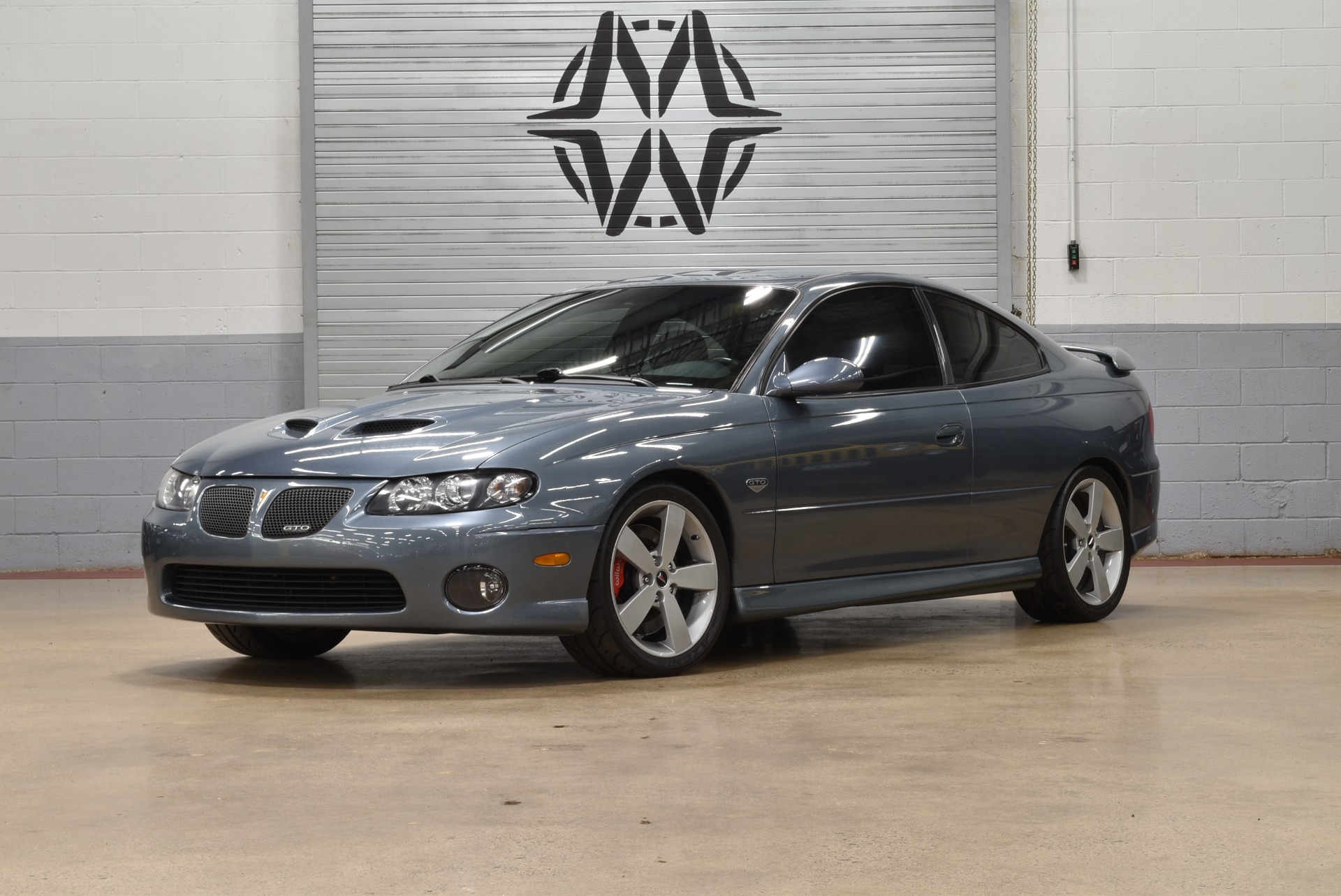used-2005-pontiac-gto-6-0-manual-for-sale-sold-motorcar-market