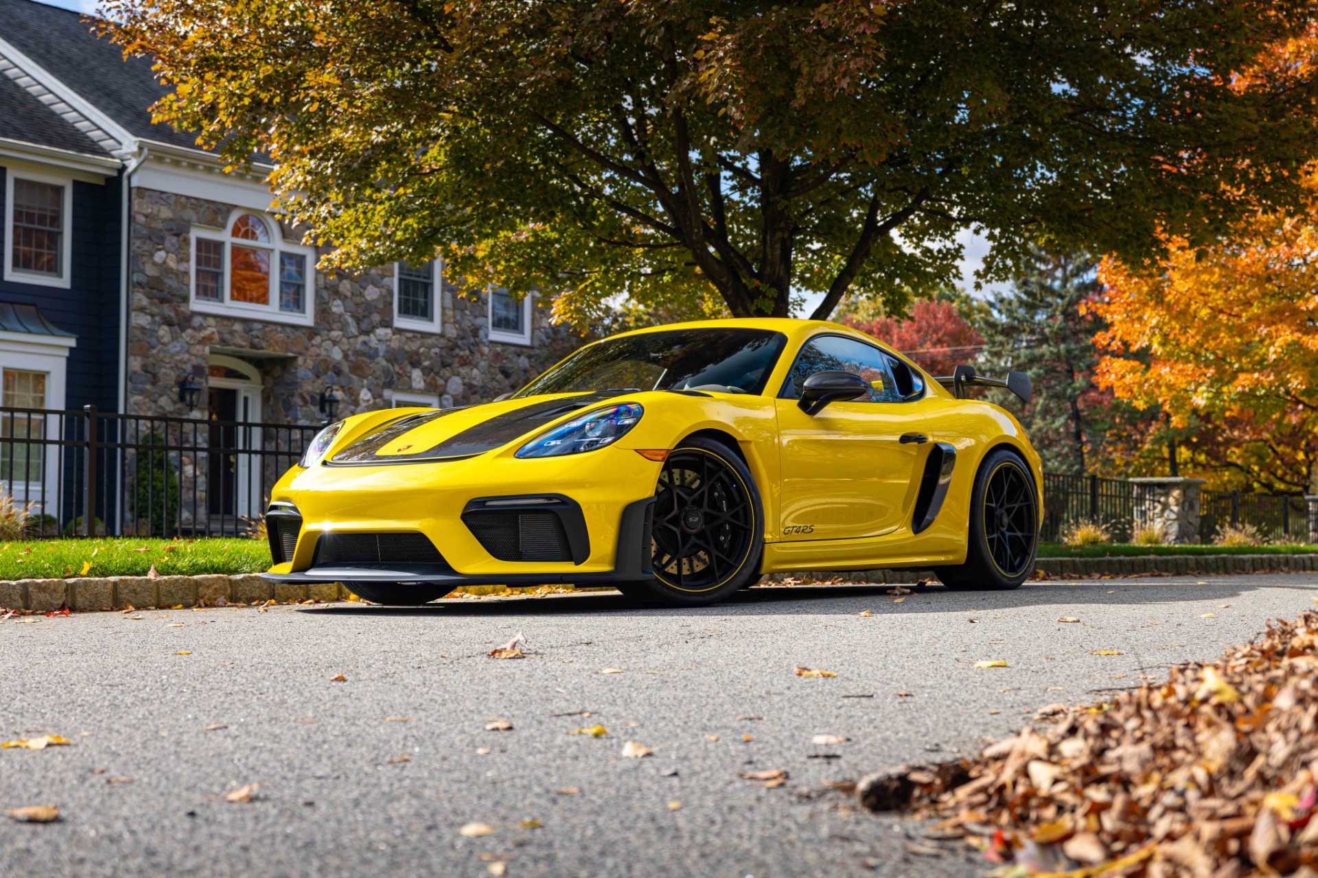 2025 Porsche 718 Cayman GT4 RS's photo